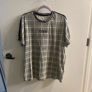 GUESS Men's Plaid Tee in Black and Cream